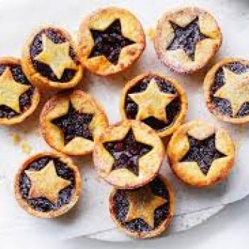 mulled wine and mince pies